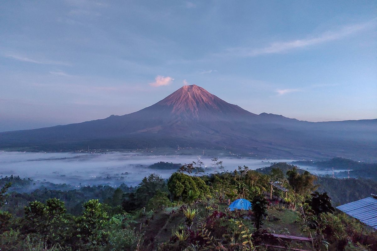 Pendakian Gunung Semeru Diperpanjang Hingga 8 Februari 2025