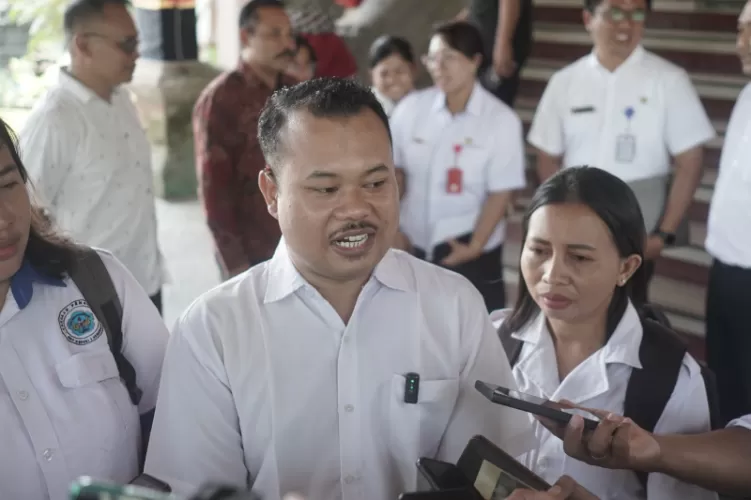 Puluhan Tenaga Honorer di Buleleng Temui DPRD Tanyakan Kepastian Status Kepegawaian Setelah Pengumuman PPPK