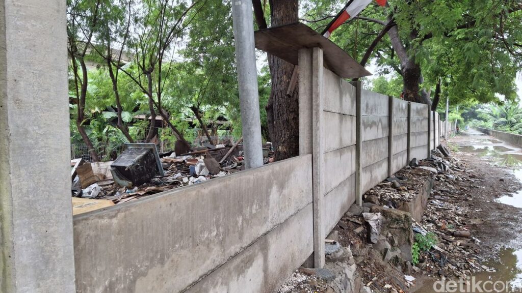 Gerindra Dukung Pemagaran Kolong Tol Angke untuk Atasi Permukiman Ilegal
