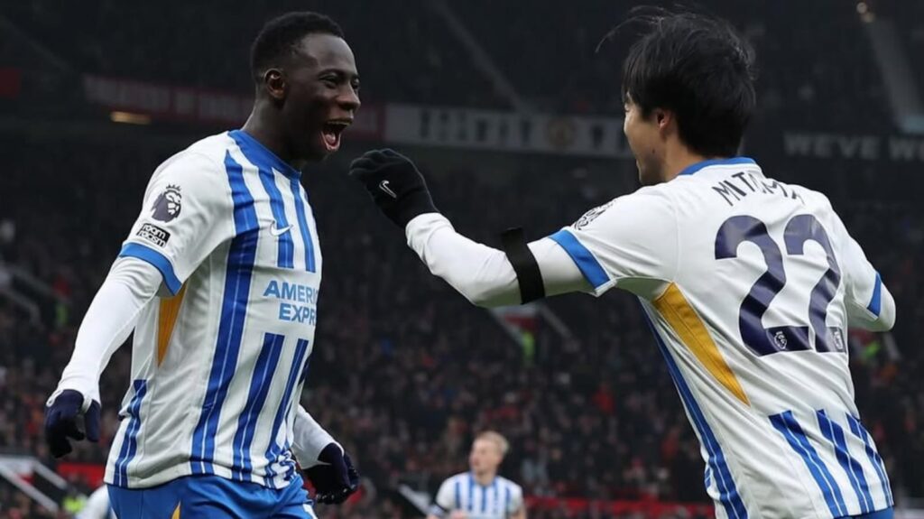 Kaoru Mitoma Pecahkan Rekor Pemain Jepang dengan Golnya di Old Trafford