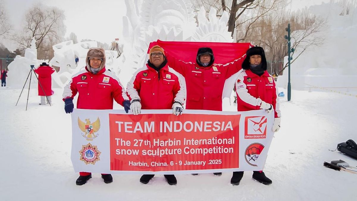 Seniman Bali Raih Penghargaan di Kompetisi Patung Salju Internasional di China