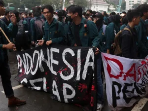 Demo Mahasiswa “Indonesia Gelap” Meluas di Jawa