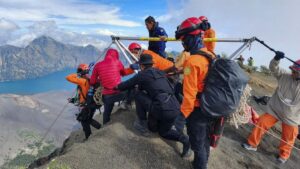 Evakuasi Juliana Marins hingga Pemeriksaan Nadiem di Kejagung
