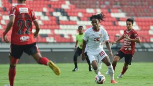 Ronaldo Kwateh ke Semen Padang, Kabau Sirah Ramai Pemain Label Timnas