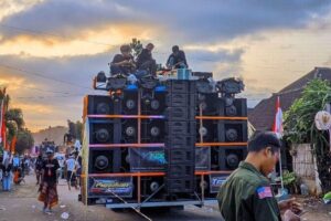 Tanggapan Menohok MUI Jatim Sound Horeg Ganti Nama Jadi Sound Karnaval