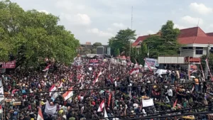 Unjuk Rasa Terhadap Bupati Pati Sudewo Berlanjut. Apa Saja Tuntutannya?
