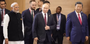 China Pamer “Teman Baru”: Putin-Modi-Xi Jinping Akrab di KTT SCO
