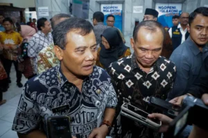 Gubernur Jateng ajak warga aktifkan lagi siskamling