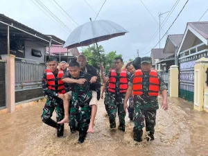 Banjir Melanda Sumatera, Warga Diminta Tetap Waspada di Padang dan Tapanuli Tengah