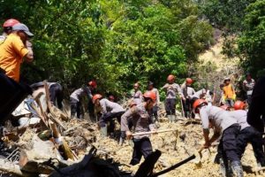 BNPB: Petugas Gabungan TNI-Polri Kerja 20 Jam per Hari Percepat Pemulihan di Sumatra