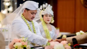 Di Ambang Perpisahan: Boiyen Gugat Cerai Suami di Tengah Isu Kasus Investasi