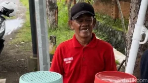 Kisah Pilu Pak Slamet: Penjual Dawet yang Gemetar Usai Niat Tulusnya Difitnah di Media Sosial
