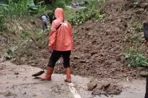 Akses Logistik Ramadhan Terancam: Longsor Besar Lumpuhkan Jalur Bantarkawung-Tambakserang