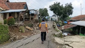 Padasari dalam Kepungan Tanah Bergerak: Ribuan Warga Tegal Kehilangan Tempat Tinggal