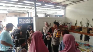 Emosi Para Korban Investasi Bodong Geruduk Rumah Pelaku di Tenjo Bogor