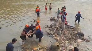 Terpeleset Saat Menyeberang, Satu Remaja Tewas di Curug Parigi Bogor dan Satu Lainnya Hilang