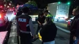 Kecelakaan Maut di Pasar Minggu: Pemotor Tewas Usai Terlibat Tabrakan dengan Truk Engkel