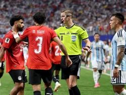 Argentina Menang Dramatis 3-2 atas Mesir, Laga Diwarnai Aksi Wasit Kontroversial